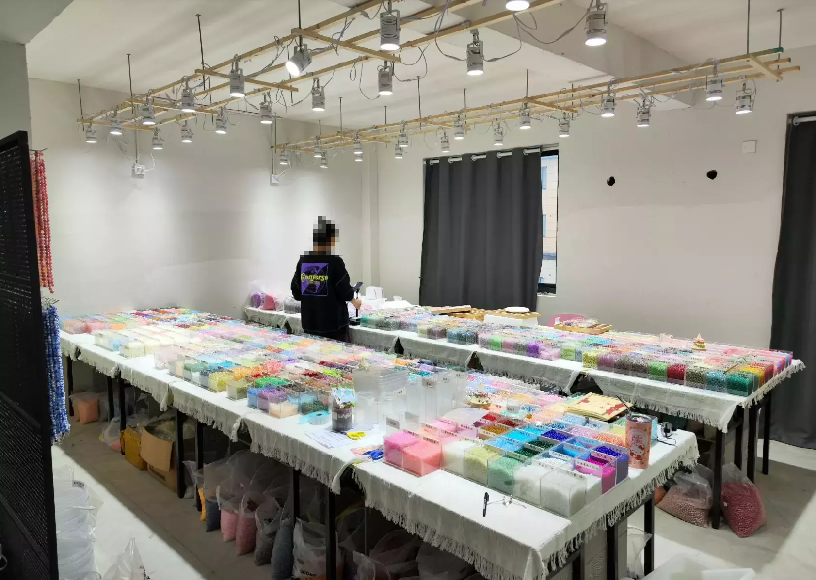 抖音DIY手串直播带货，2个人一年做到类目TOP5，净利润超50%（附详细玩法）_云峰项目库